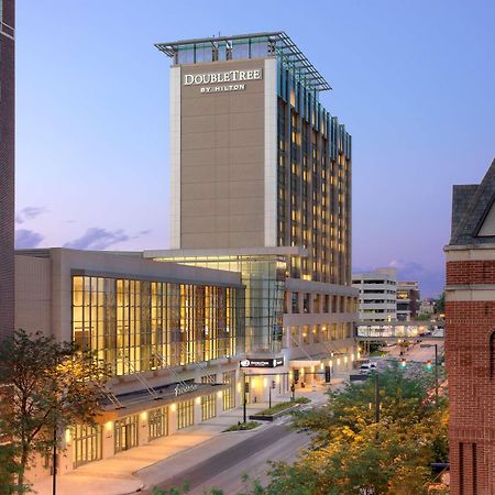 Doubletree By Hilton Hotel Cedar Rapids Convention Complex Eksteriør billede