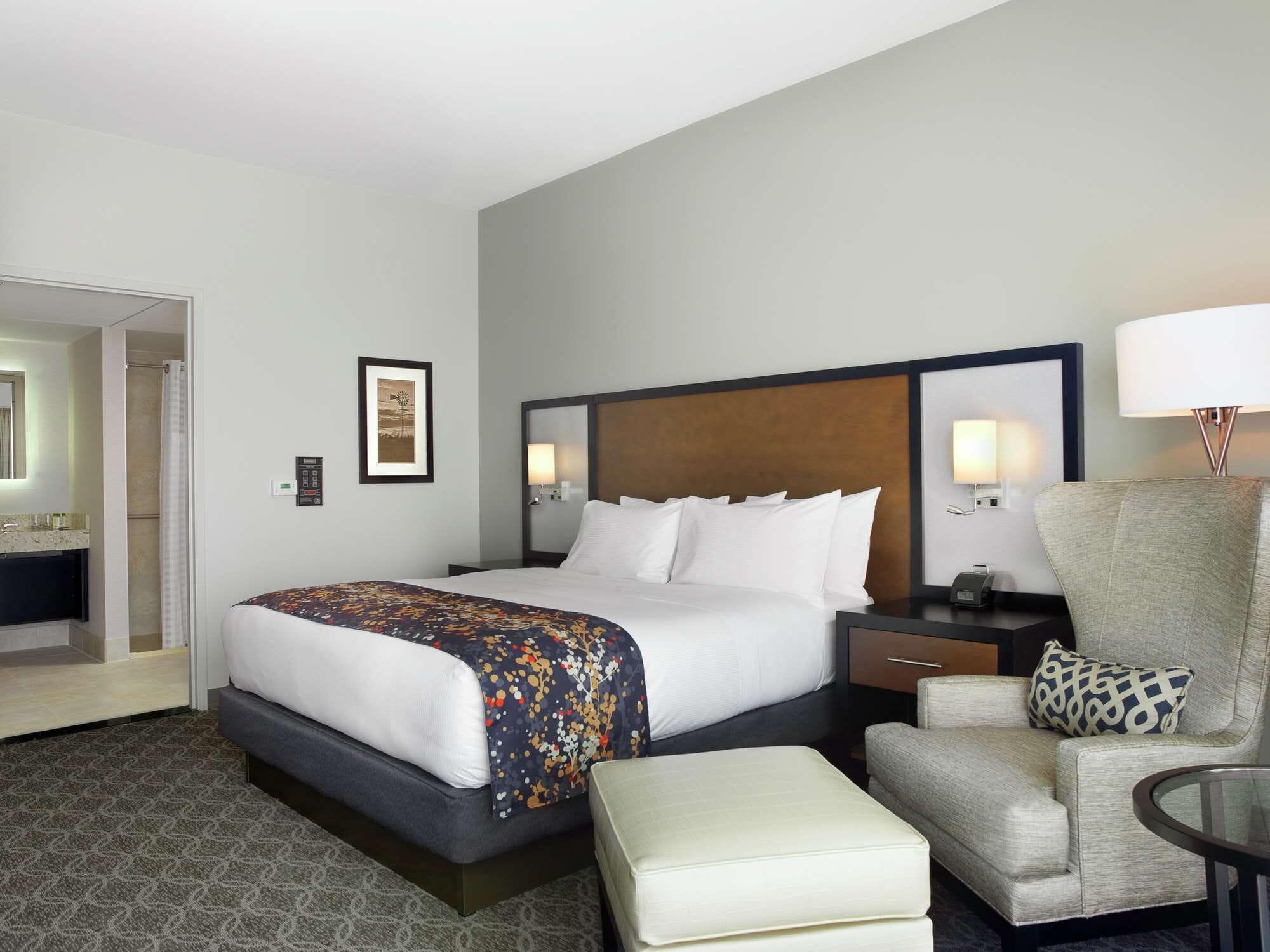 Doubletree By Hilton Hotel Cedar Rapids Convention Complex Eksteriør billede